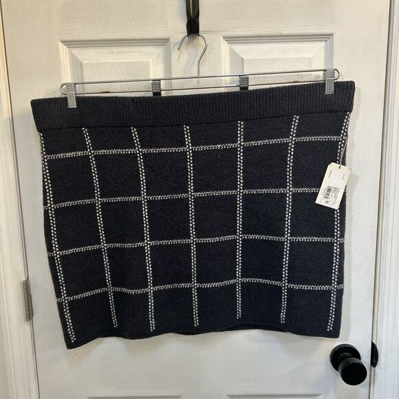 NWT A New Day Plus Size Women's Mini Sweater Skirt Size 3X Navy - Picture 1 of 16